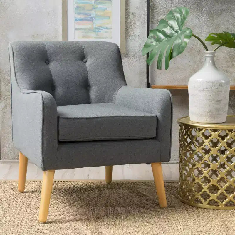 Fauteuil club en tissu capitonné avec pieds en bois de bouleau pour salon et chambre