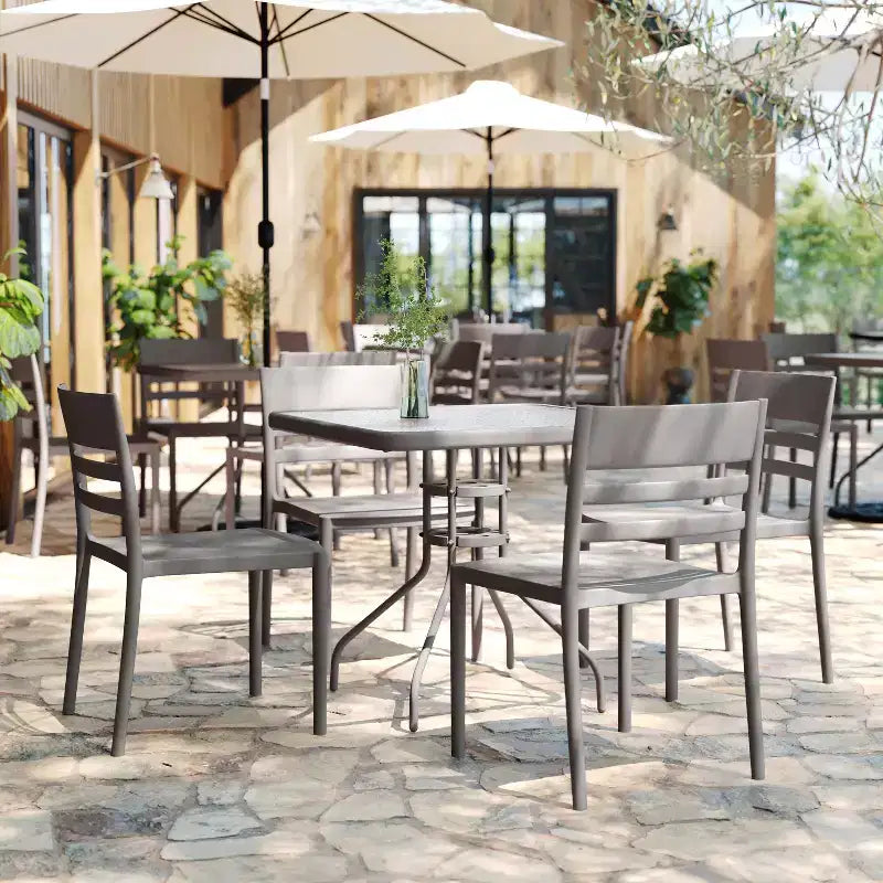 Lot de 4 chaises de patio empilables intérieur/extérieur avec dossier à lattes, en résine tout temps