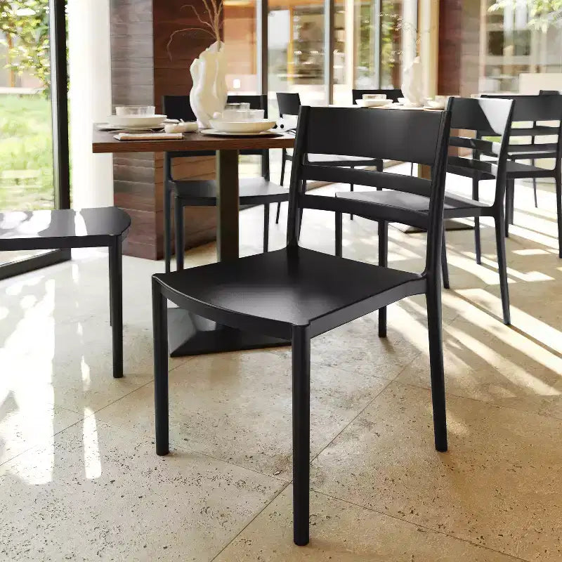 Lot de 4 chaises de patio empilables intérieur/extérieur avec dossier à lattes, en résine tout temps