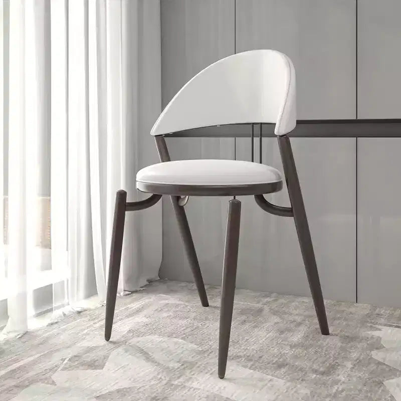 Chaise de salle à manger moderne en cuir, dossier ouvert rembourré avec pieds en métal, aucun assemblage requis