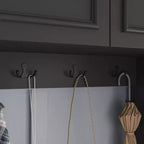 Armoire vestiaire noire à 6 portes avec banc, tringles et crochets